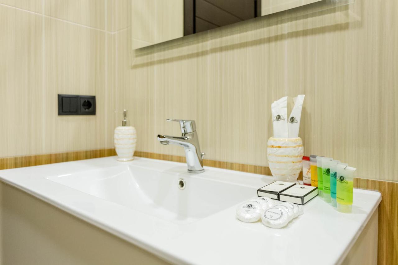 Rustaveli Residence III ティビリシ エクステリア 写真